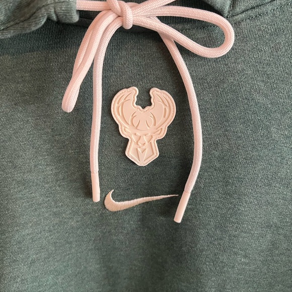 Hoodie Nike Milwaukee bucks size L - Picture 2 of 5